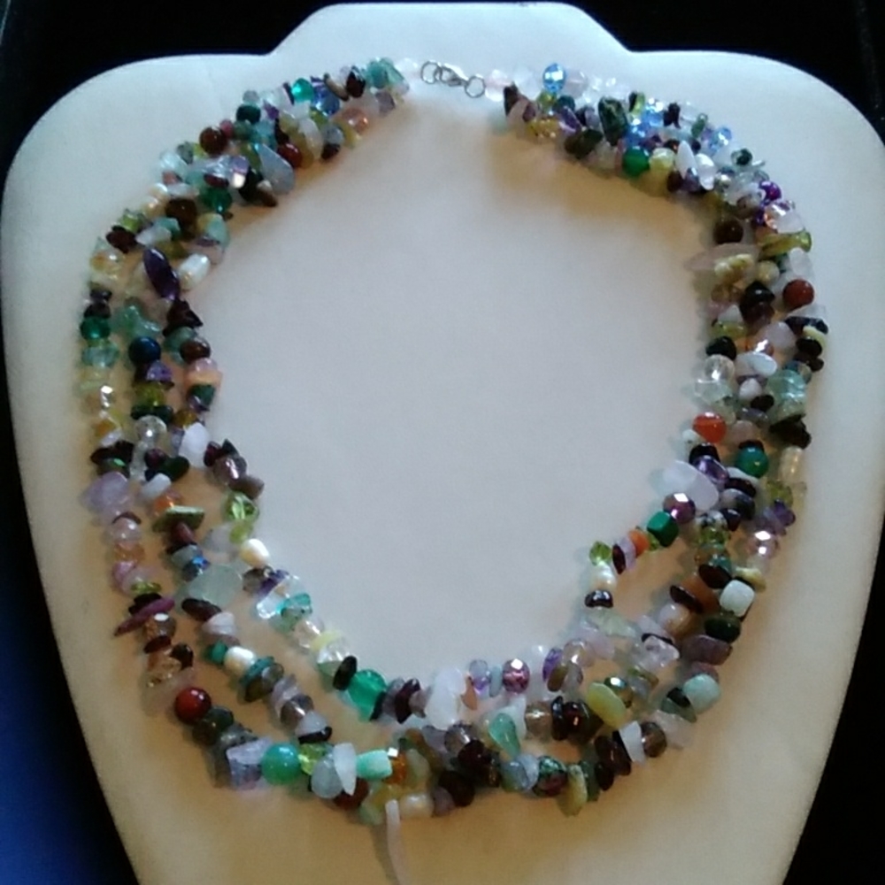 3/$50💎 Multi Gemstone Pearl Necklace